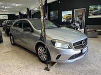 Usata Mercedes A180 Premium 109 CV (80 kW) 2016 Grigio Berlina