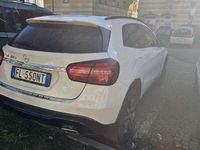 Usata Mercedes GLA200 136 CV (100 kW) 2017 Bianco SUV