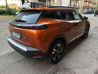 Usata Peugeot 2008 Allure 102 CV (75 kW) 2021 Arancione SUV