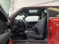 Begagnad Mini Cooper SD 170 HK (125 kW) 2015 Röd Halvkombi