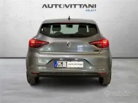 Usata Renault Clio V Equilibre 91 CV (66 kW) 2023 Gray Berlina