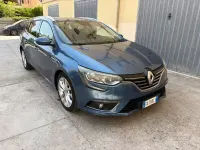 Usata Renault Mégane GrandTour Intens 110 CV (80 kW) 2017 Blu Station wagon