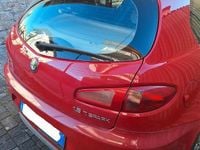 Usata Alfa Romeo 147 105 CV (77 kW) 2005 Rosso Utilitaria