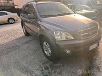 Usata Kia Sorento 140 CV (102 kW) 2005 Grigio SUV