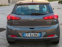 Usata Hyundai i20 2015 Grigio Utilitaria