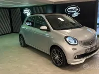 Usata Smart ForFour Brabus 109 CV (80 kW) 2017 Grigio Utilitaria