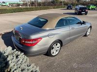 Usado Mercedes E250 204 CV (150 kW) 2013 Gris Descapotable