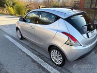 Usata Lancia Ypsilon Gold 69 CV (50 kW) 2013 Grigio Utilitaria