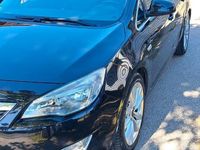Usata Opel Astra 125 CV (91 kW) 2011 Nero Berlina