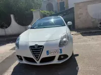 Usata Alfa Romeo Giulietta Exclusive 170 CV (125 kW) 2012 Bianco Utilitaria