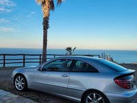 Usata Mercedes 220 143 CV (105 kW) 2003 Grigio Coupé