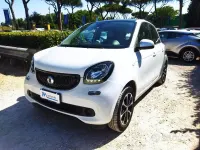 Usata Smart ForFour 69 CV (50 kW) 2015 Bianco Utilitaria