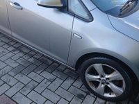 Usata Opel Astra 101 CV (74 kW) 2012 Berlina