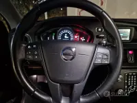 Usata Volvo V40 Kinetic 120 CV (88 kW) 2017 Nero Station wagon