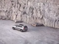 Nuova Volvo XC60 Ultra 250 CV (183 kW) 2025 Argento SUV