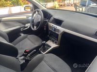 Usata Opel Astra 90 CV (66 kW) 2008 Grigio Utilitaria