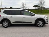 Usata Dacia Jogger Comfort 101 CV (74 kW) 2022 Argento Monovolume