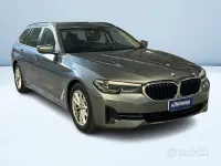 Usata BMW 520 Comfort Edition 190 CV (139 kW) 2022 Blu Berlina