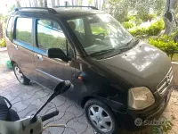 Usata Opel Agila 75 CV (55 kW) 2003 Nero Monovolume