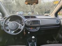 Usata Toyota Yaris Lounge 101 CV (74 kW) 2011 Nero Utilitaria