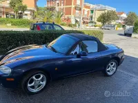 Usata Mazda MX5 110 CV (80 kW) 2003 Blu Cabrio