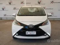 Usata Toyota Aygo X-play 69 CV (50 kW) 2015 Bianco Utilitaria
