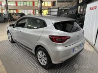 Usata Renault Clio V Equilibre 67 CV (49 kW) 2022 Grigio Berlina