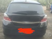 Usata Opel Astra 115 CV (84 kW) 2006 Nero Berlina