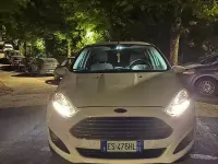 Usata Ford Fiesta 75 CV (55 kW) 2013 Bianco Berlina