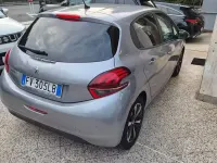 Usata Peugeot 208 Active 83 CV (61 kW) 2019 Grigio Utilitaria