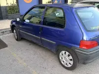 Usata Peugeot 106 50 CV (36 kW) 1997 Bluazzurro Utilitaria