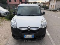 Usata Opel Combo 120 CV (88 kW) 2013 Bianco Monovolume