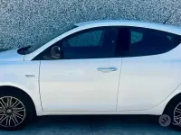 Usata Lancia Ypsilon Gold 69 CV (50 kW) 2019 Bianco Utilitaria