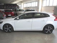 Usata Volvo V40 Business Edition 120 CV (88 kW) 2016 Bianco Station wagon