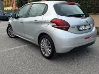 Usata Peugeot 208 75 CV (55 kW) 2016 Grigio Utilitaria