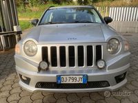 Occasion Jeep Compass 140 ch (102 kW) 2007 Gris SUV