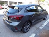 Usata Ford Focus ST 125 CV (91 kW) 2022 Grigio Berlina