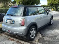 Begagnad Mini ONE 90 HK (66 kW) 2004 Grå Halvkombi