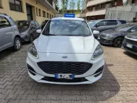 Usata Ford Kuga ST-Line X 120 CV (88 kW) 2023 Bianco SUV