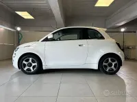 Usata Fiat 500e Passion 86 kW (118 CV) 2021 Bianco Berlina
