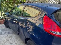 Usata Ford Fiesta 96 CV (70 kW) 2010 Blu Utilitaria