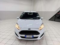 Usata Ford Fiesta 60 CV (44 kW) 2016 Bianco Berlina
