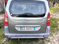 Usata Peugeot Partner 90 CV (66 kW) 2011 Verde Monovolume