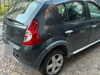 Usata Dacia Sandero Stepway 84 CV (61 kW) 2012 Nero Berlina