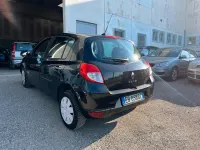 Usata Renault Clio Dynamique 75 CV (55 kW) 2010 Nero Utilitaria