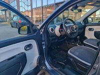 Usata Renault Twingo SE 65 CV (47 kW) 2021 Gray Utilitaria