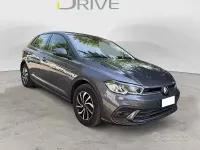 Usata VW Polo Life 95 CV (69 kW) 2023 Grigio Utilitaria