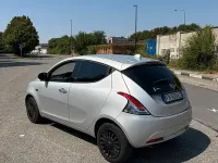Usata Lancia Ypsilon 95 CV (69 kW) 2017 Grigio Utilitaria