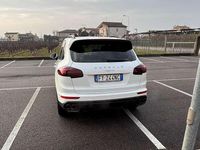 Usata Porsche Cayenne 250 CV (183 kW) 2016 Bianco SUV