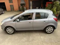 Usata Opel Corsa 75 CV (55 kW) 2009 Utilitaria